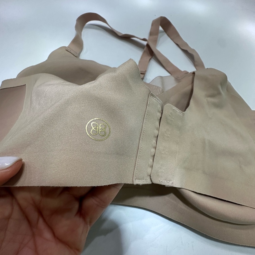 Honeylove Tan Underwire‎ Bra with Adjustable Straps - Picture 3 of 7